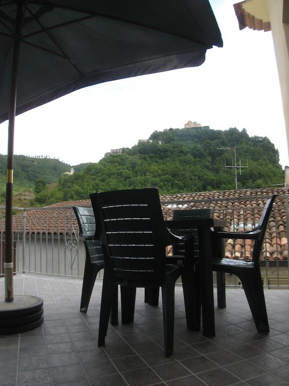 Laino Borgo B&B Il Vecchio Portale מראה חיצוני תמונה